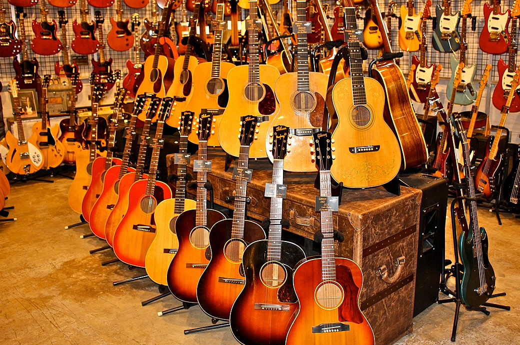ハイパーギターズ店舗写真