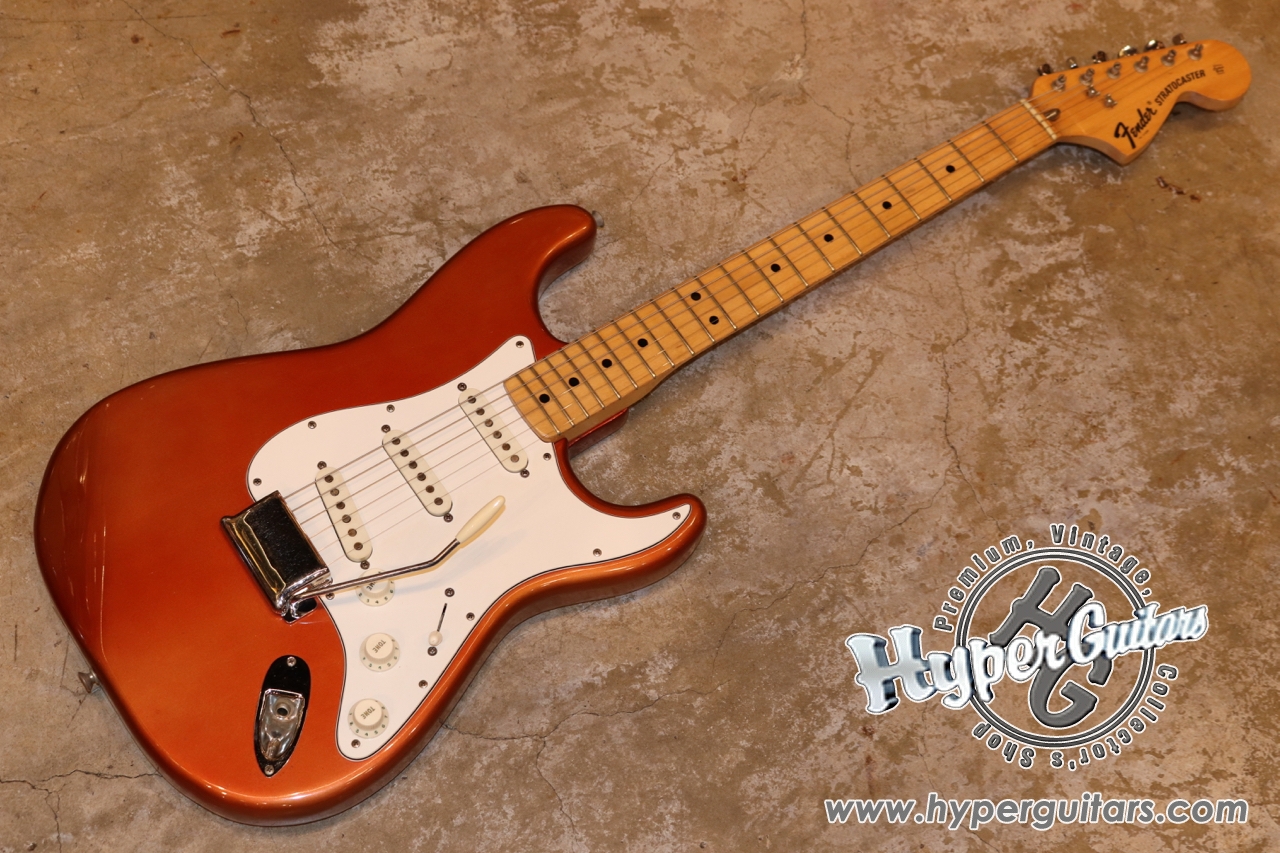 Fender '74 Stratocaster - Candy Apple Red / Maple - Hyper Guitars