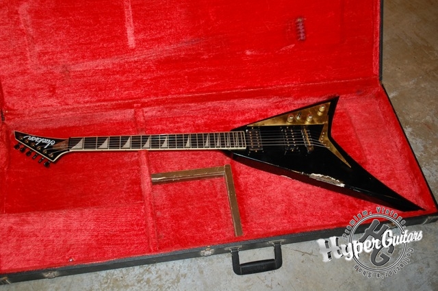 Jackson '85 Randy V - BLK - Hyper Guitars | VINTAGE GUITAR and AMP 