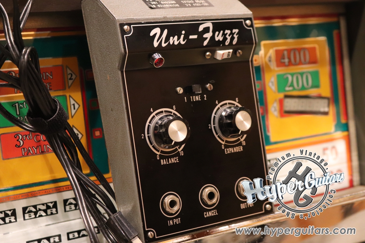 Unicord 60's Uni-Fuzz Model-250 - ブラック - ハイパーギターズ 