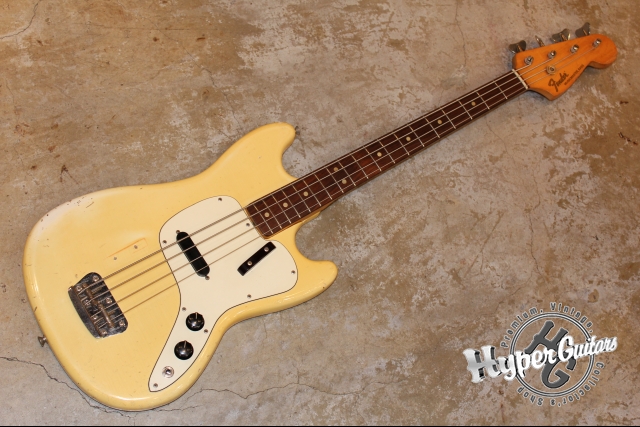 Fender '71 Musicmaster Bass - ホワイト/ローズ - Hyper Guitars