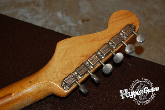 Fender ’54 Stratocaster