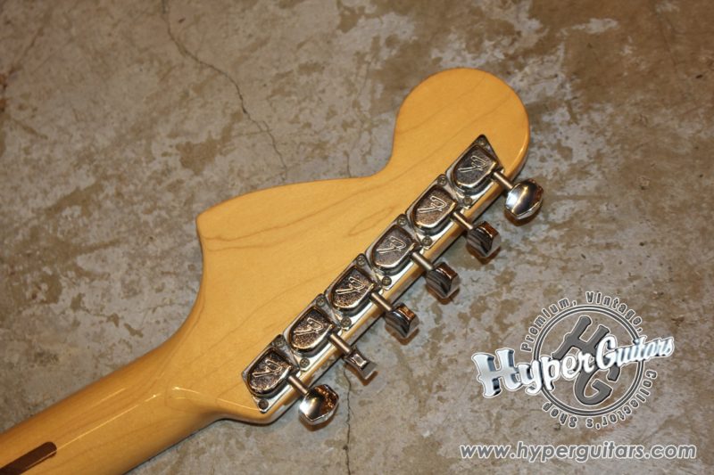 Fender ’80 Stratocaster
