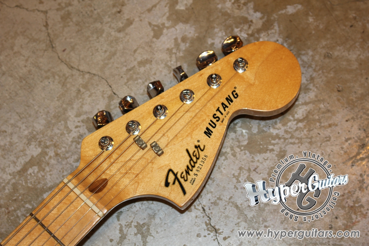 Fender '78 Mustang - Black / Maple - Hyper Guitars | VINTAGE 