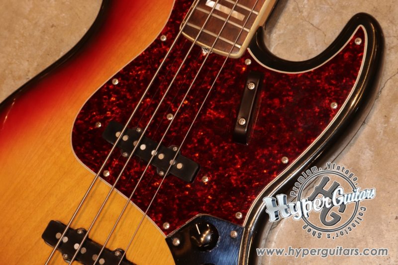 Fender ’72 Jazz Bass