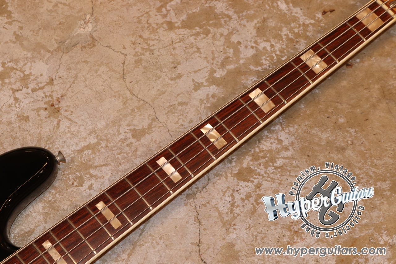 Fender '76 Jazz Bass - ブラック / ローズ - Hyper Guitars 