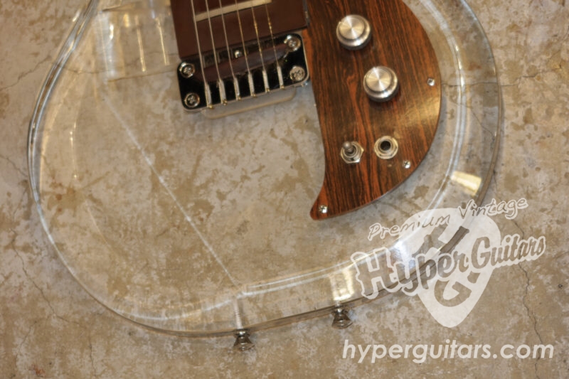 Dan Armstrong・Ampeg ’70 Lucite Guitar
