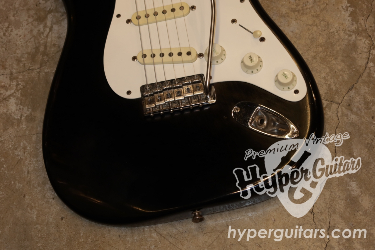 Fender '58 Stratocaster - リフィニッシュ ブラック / メイプル