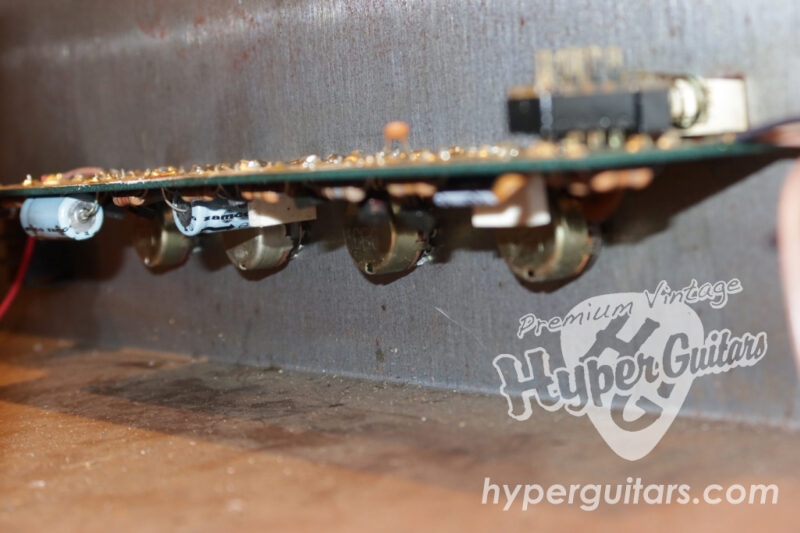 Acoustic ’82 Model 118 Bass Combo Amp
