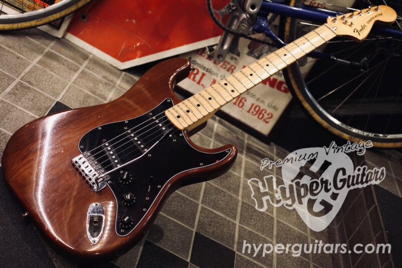 Fender ’77 Stratocaster