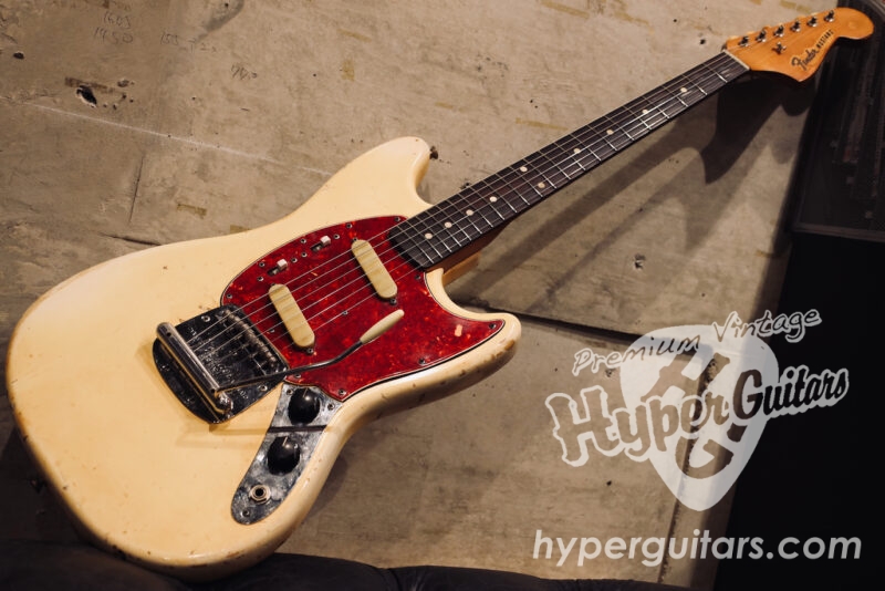 Fender ’65 Mustang