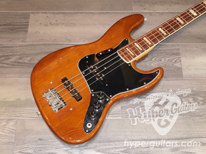 Fender ’77 Jazz Bass