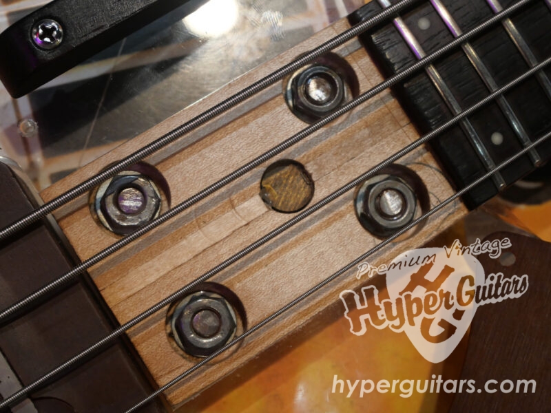 Dan Armstrong・Ampeg ’69 Lucite Bass