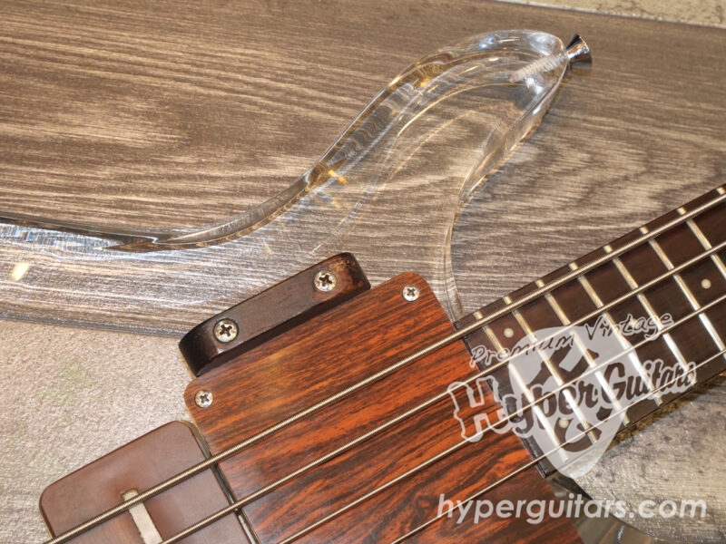 Dan Armstrong・Ampeg ’69 Lucite Bass