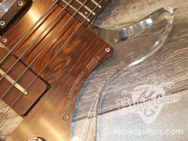 Dan Armstrong・Ampeg ’69 Lucite Bass