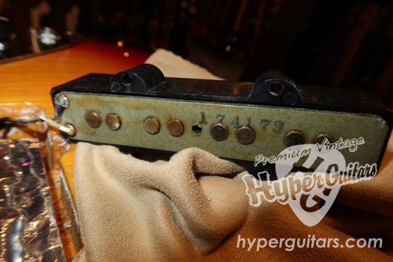 Fender ’73 Jazz Bass(Fretless Precision Bass Neck)
