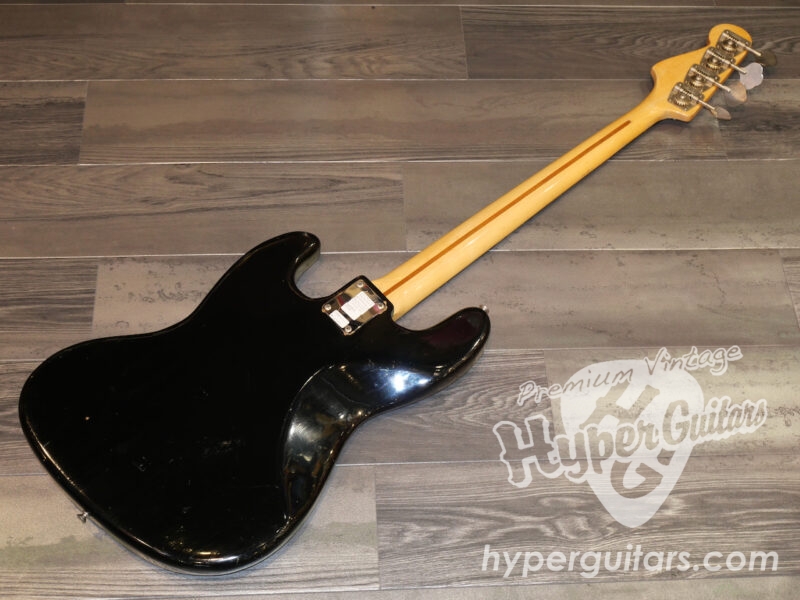 Fender ’72 Jazz Bass