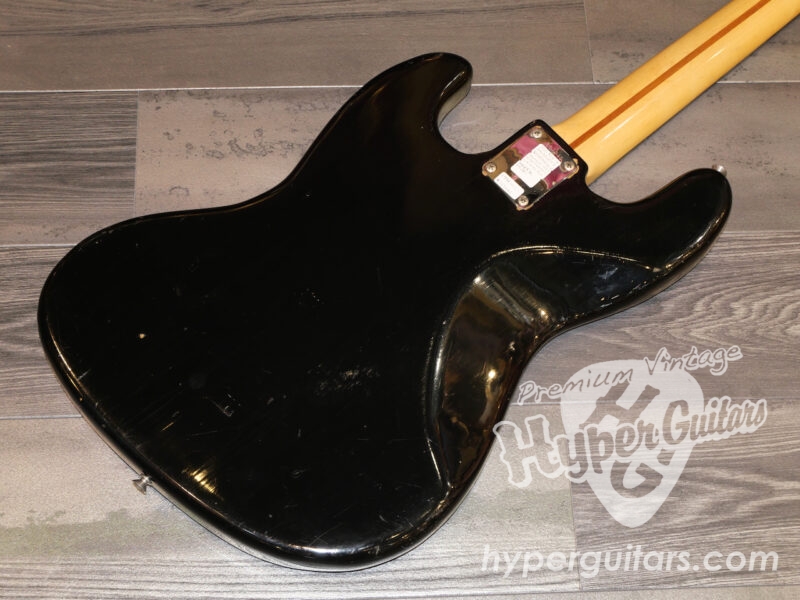 Fender ’72 Jazz Bass