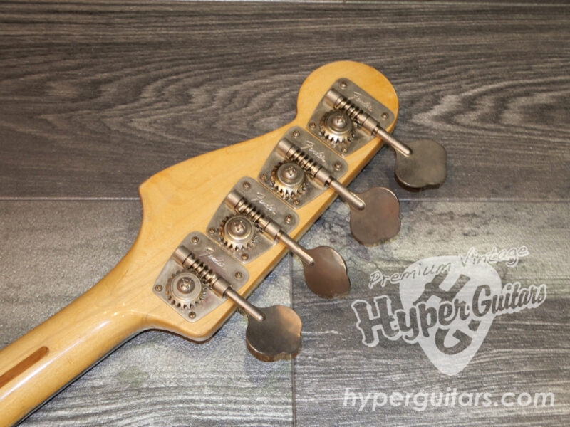 Fender ’72 Jazz Bass