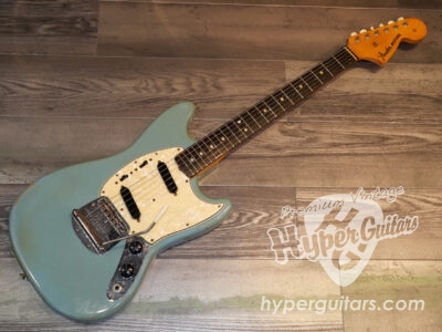Fender ’66 Mustang Fender ’66 Mustang