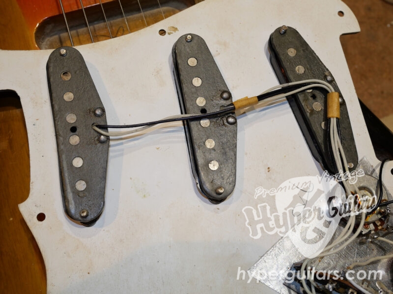 Fender ’77 Stratocaster
