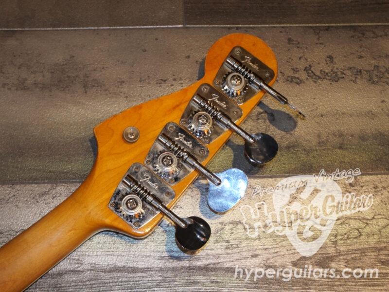 Fender ’66 Jazz Bass