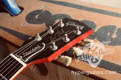 目を惹くレッド