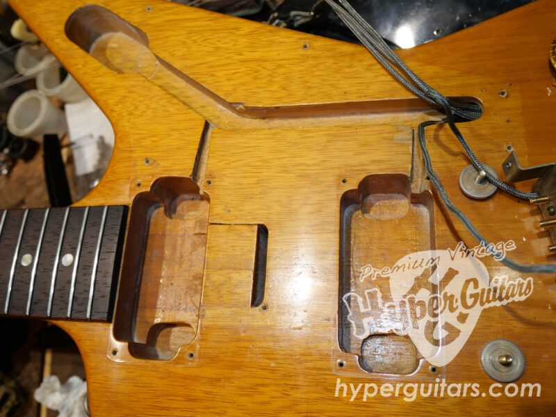 Max Guitars 90’s 1958 Explorer “Korina Replica”