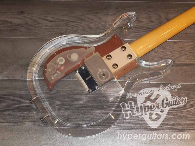 Dan Armstrong・Ampeg ’69 Lucite Guitar