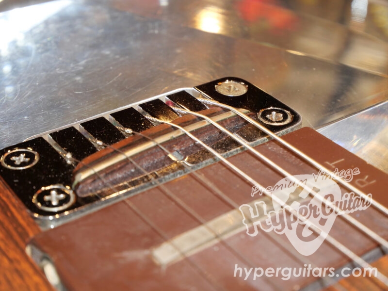 Dan Armstrong・Ampeg ’69 Lucite Guitar