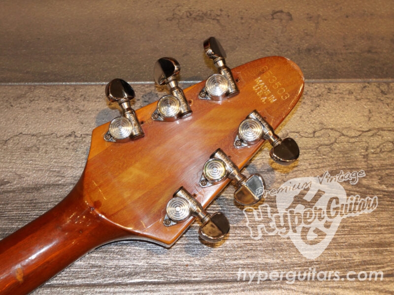 Gibson ’75 Flying V