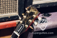 メタリックレッド