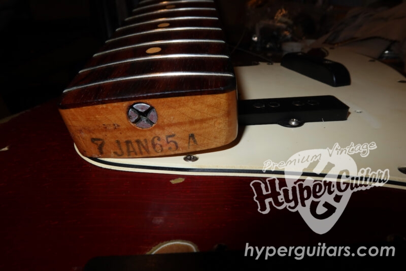 Fender ’65 Jazz Bass