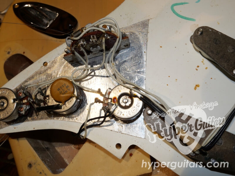 Fender ’75 Stratocaster