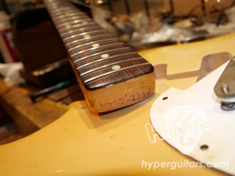 Fender ’75 Stratocaster