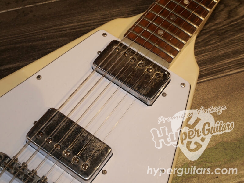 Gibson ’77 Flying V