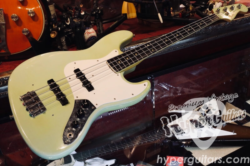 Fender ’66 Jazz Bass