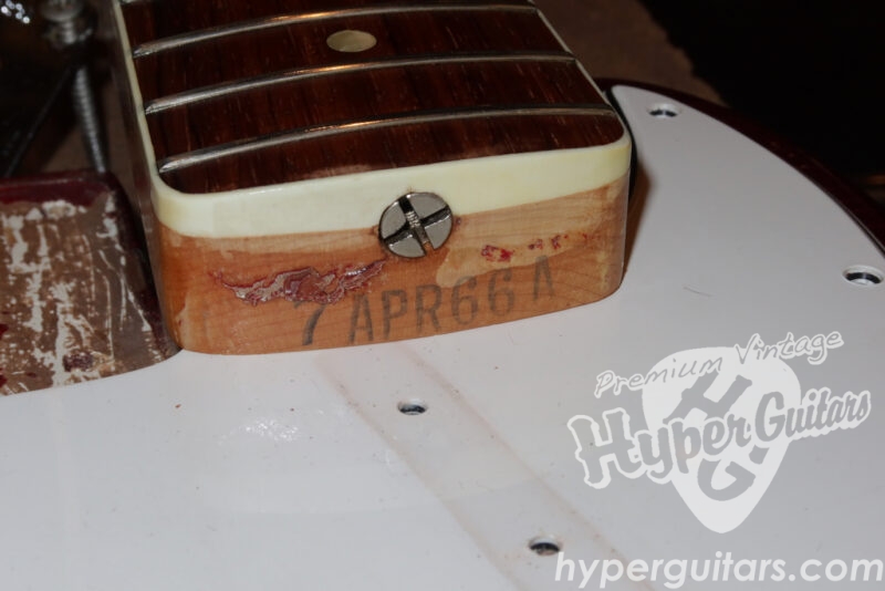 Fender ’66 Jazz Bass