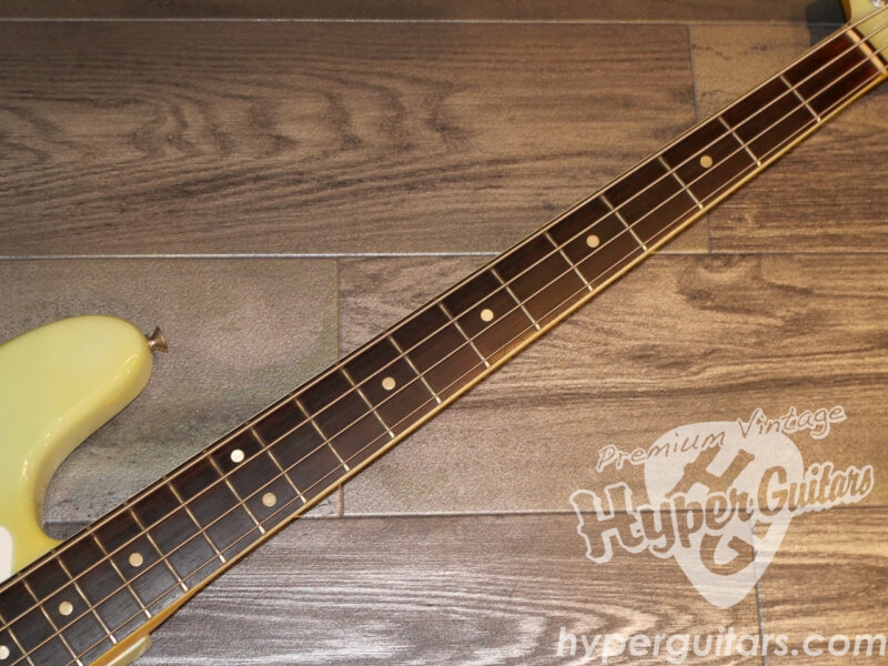 Fender ’66 Jazz Bass