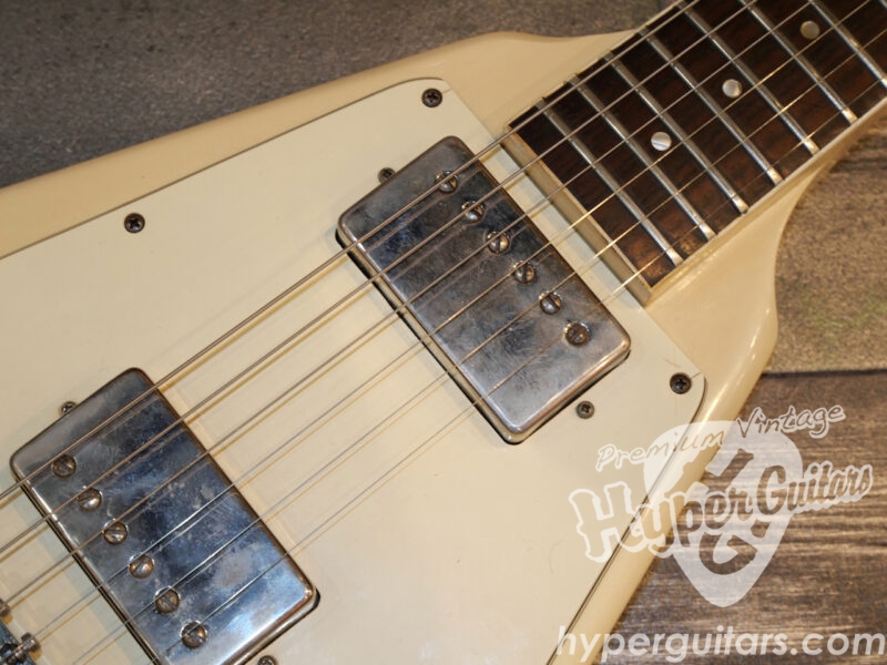 Gibson ’81 Flying V