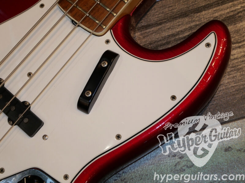 Fender ’66 Jazz Bass