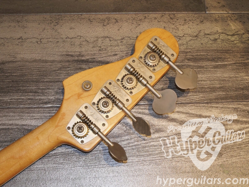 Fender ’69 Jazz Bass
