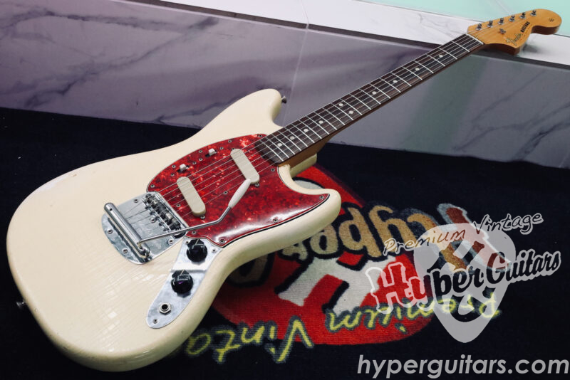 Fender ’66 Mustang